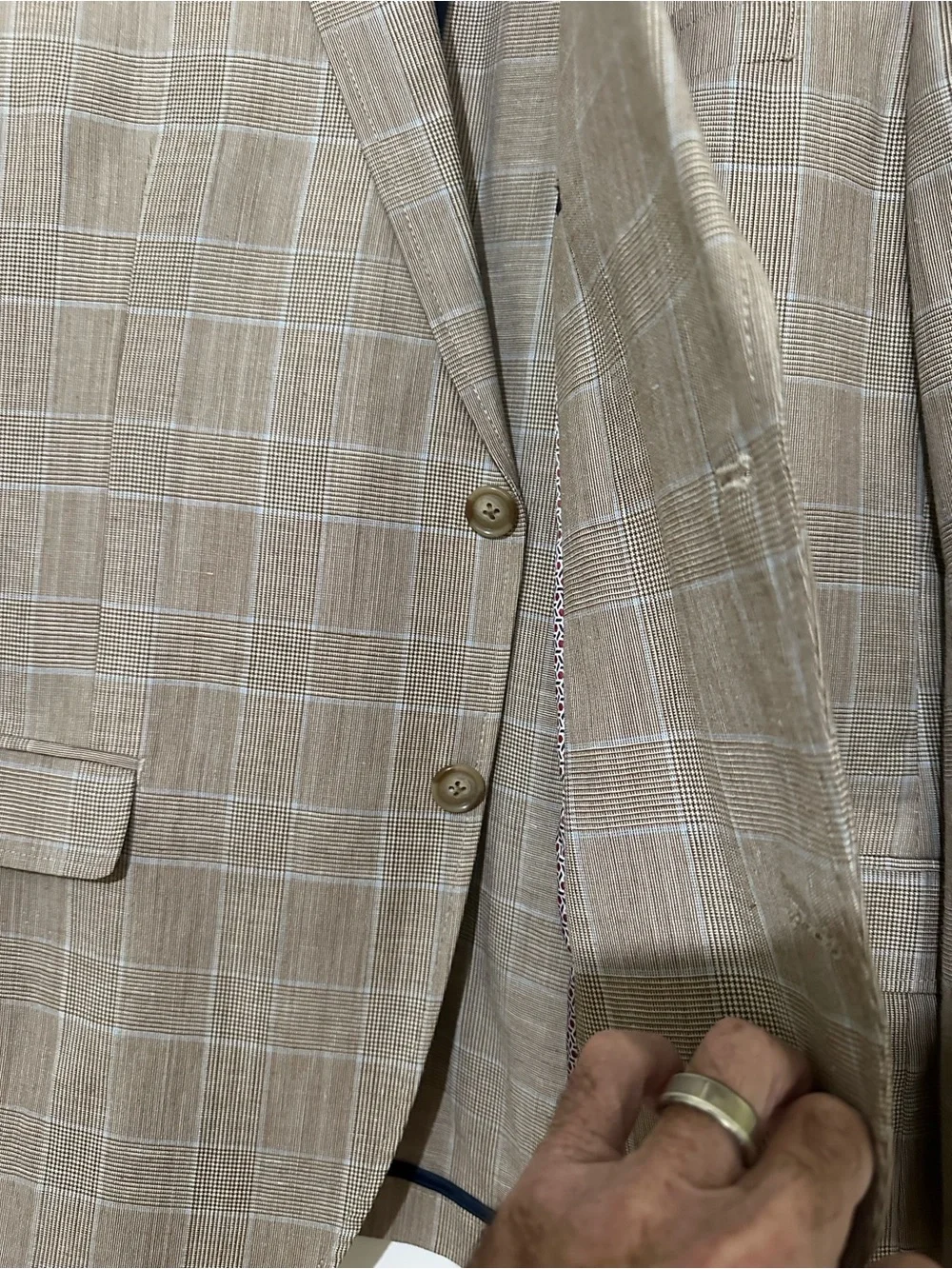 Daniel Hechter Beige Plaid Blazer with Subtle Windowpane
